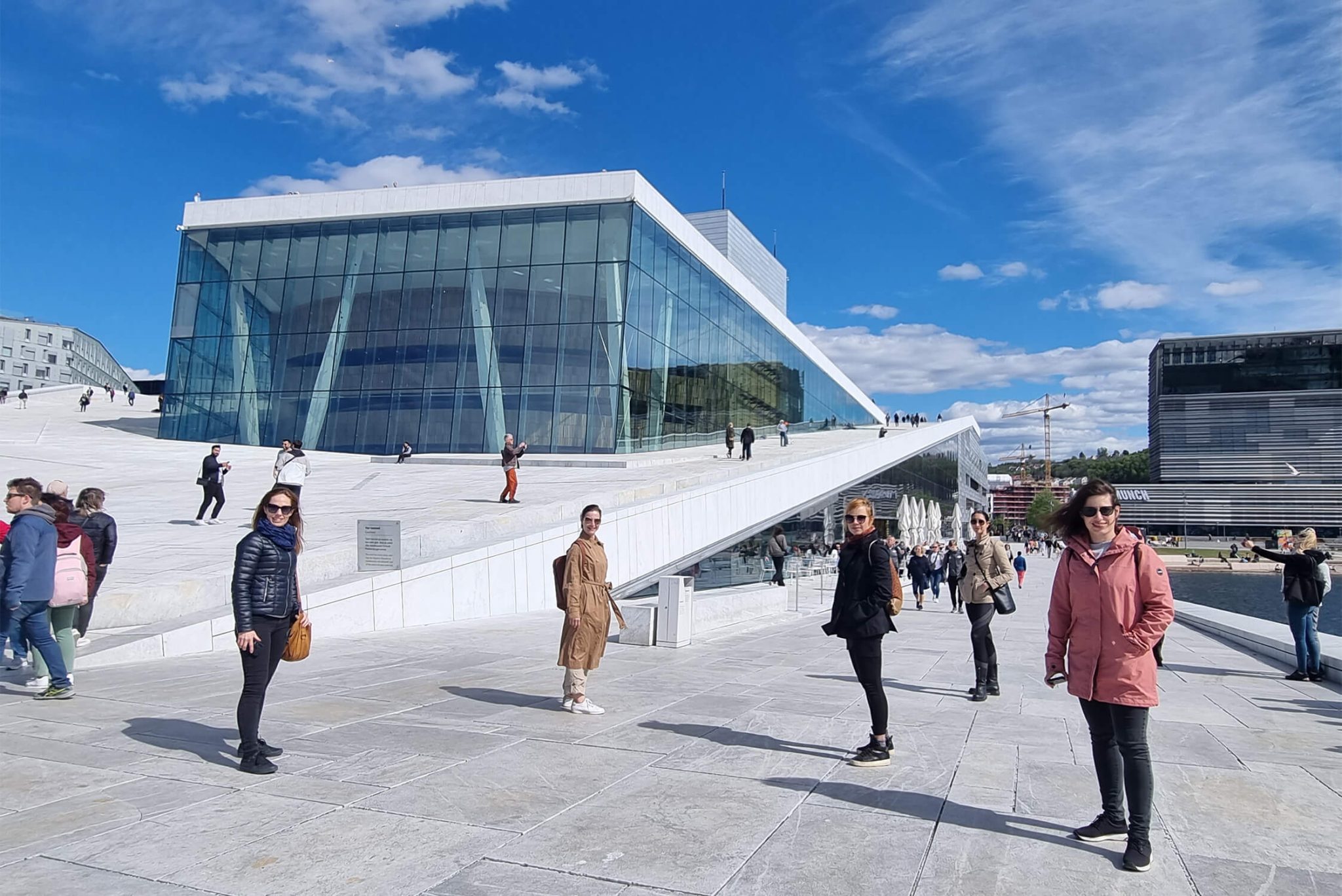 Sodelavci arhitekturnega biroja Archinauts na izletu